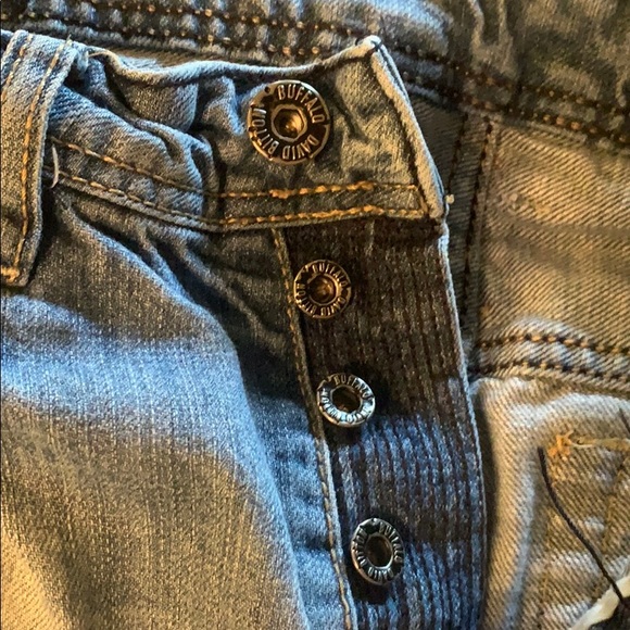 Mens buffalo  button up buffalo jeans  sz 32 price now firm - Picture 3 of 7